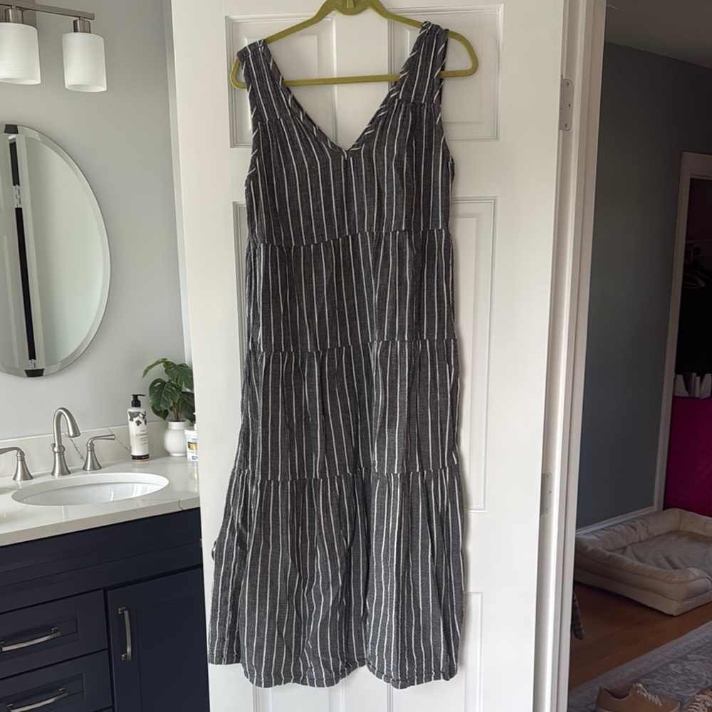 Sleeveless Black & White Striped V-Neck Maxi Dress